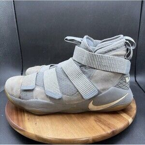 Nike LeBron Soldier XI 11 Mens Size 12 Basketball Shoes Platinum Grey Sneakers